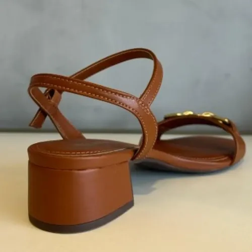 Sandalia Salto Bloco Caramelo Fivela Metal Dourado Anacapri