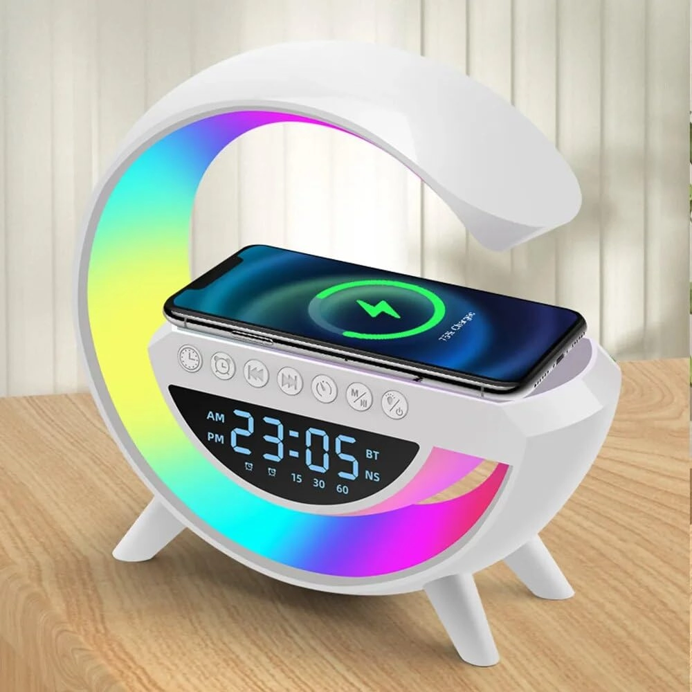 Luminária G Mesa Quarto Cama com Despertador e Tecnologia LED RGB Speaker Caixa De Som Bluetooth E Carregador Por Indução Sem Fio Combinação Perfeita de Conveniência e Estilo.