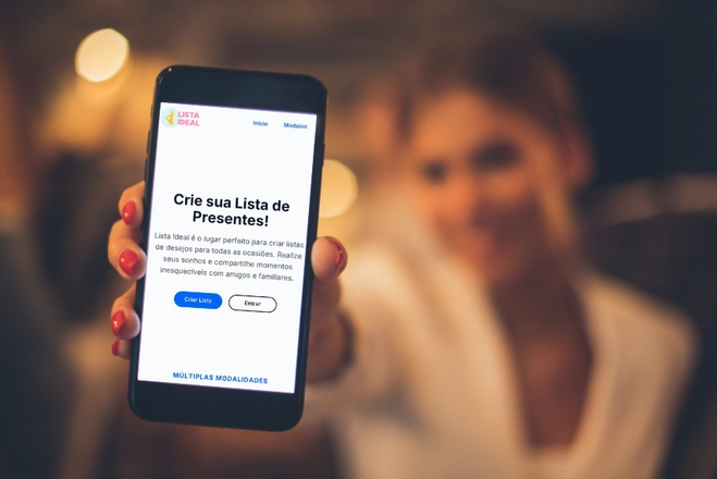 Tela do site do Lista Ideal em um smartphone com o texto Crie sua Lista de Presentes e botão para criar lista